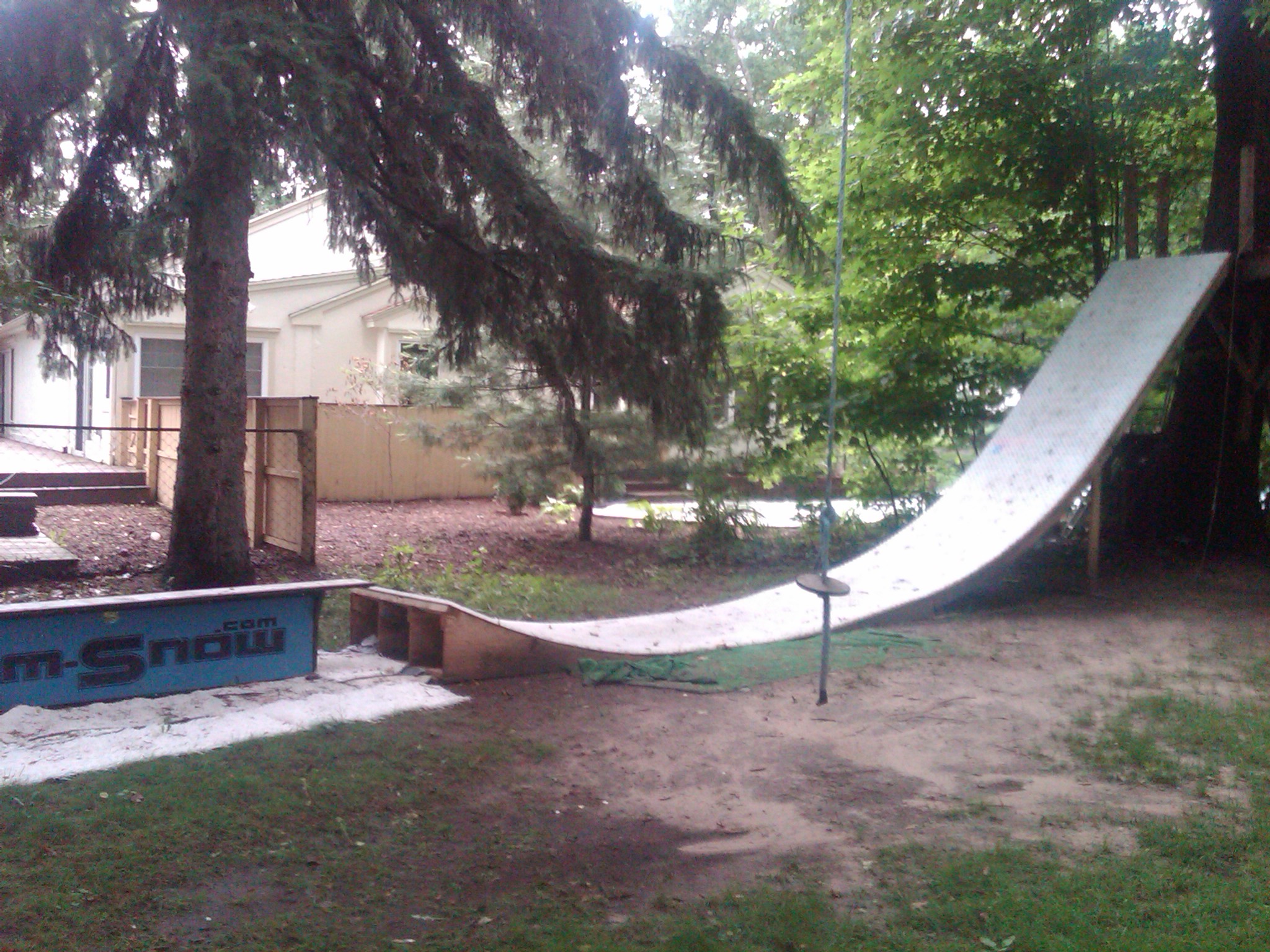 MSnow treeshouse drop in