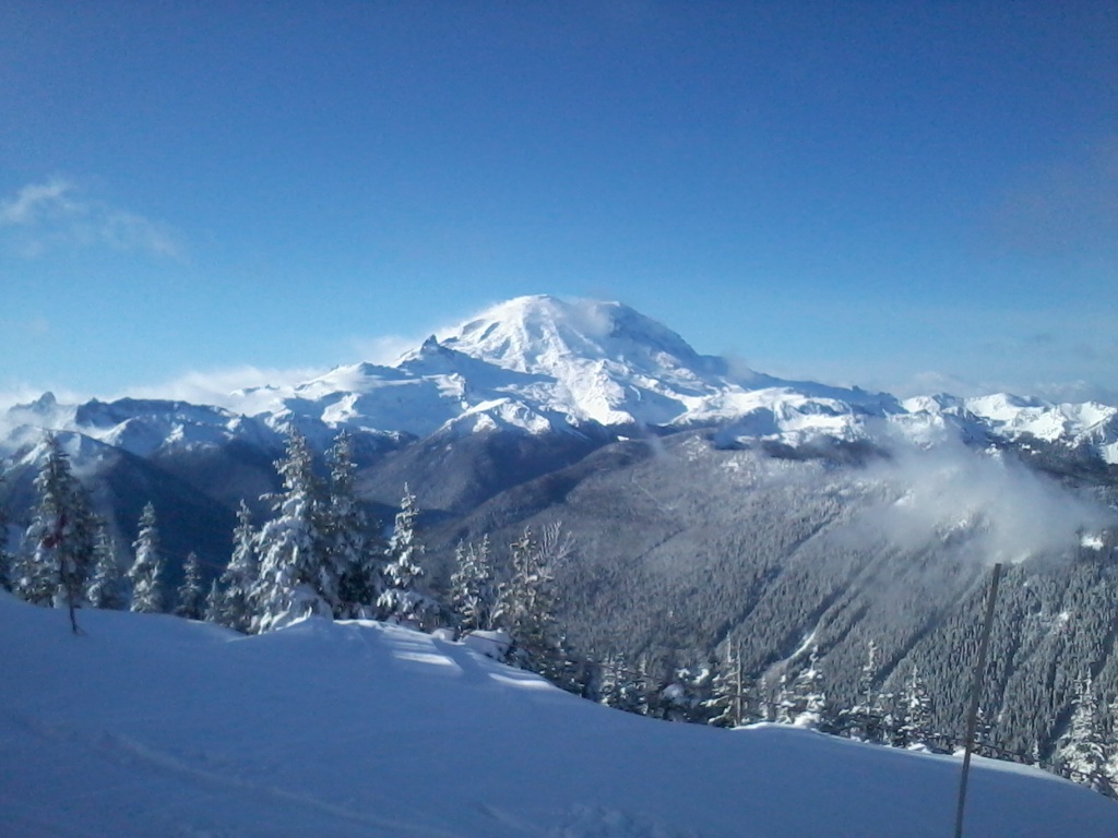 Mt Rainier from Crystal mt