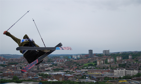 Mute with city overview