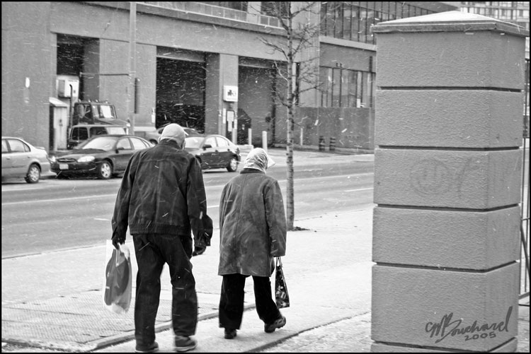 my attemptat taking a people picture..photowar