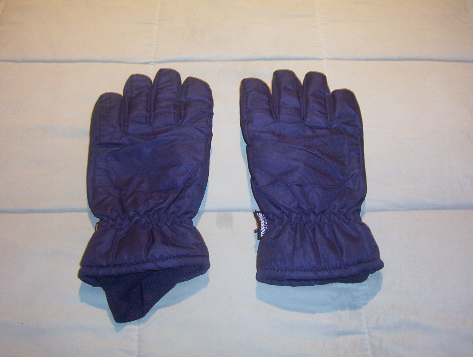 Navy Gloves 1
