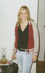 new ski chick :P ....... i ll initiate her (my girlfriend thought) to freestyle skiing this year ...