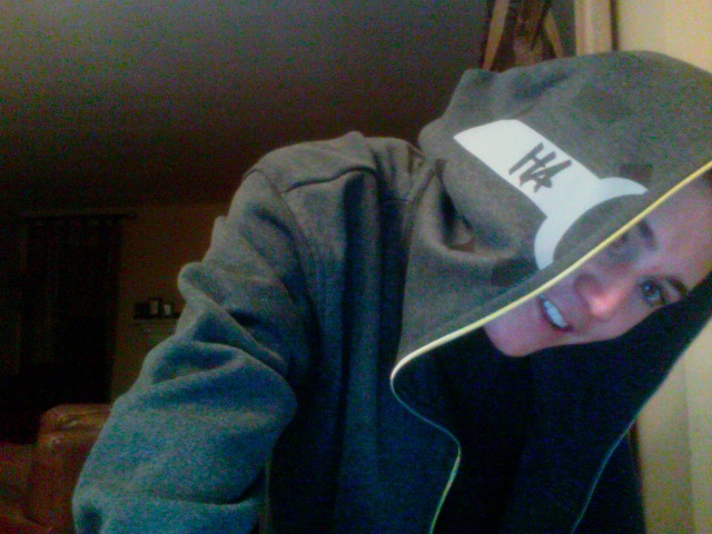 Newest AppleHeadz Hoodie. 3xlt