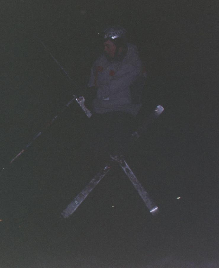 nice 180 tail grab style