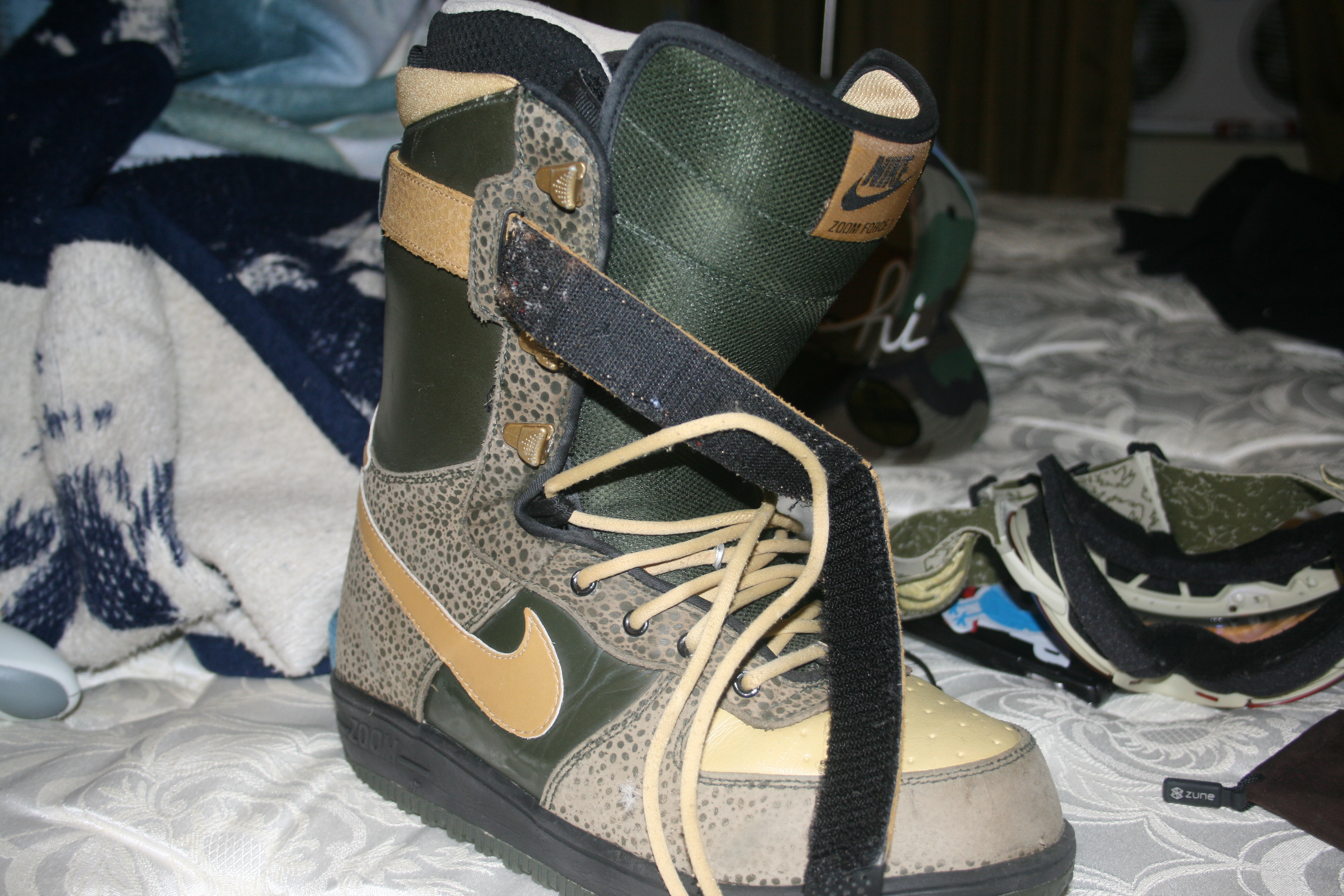 NIKE ZF1's super dope