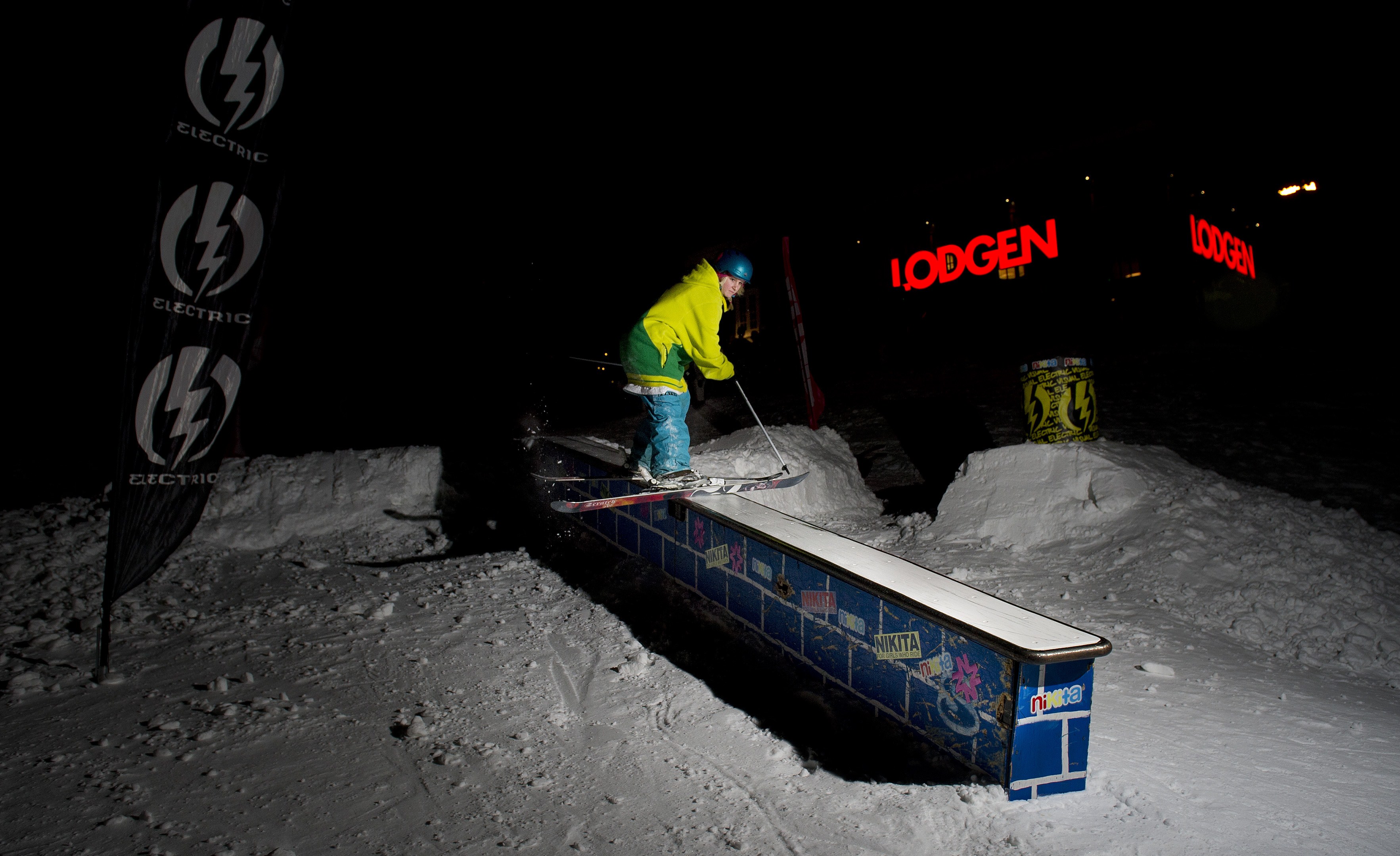 Nikita Chickita railjam