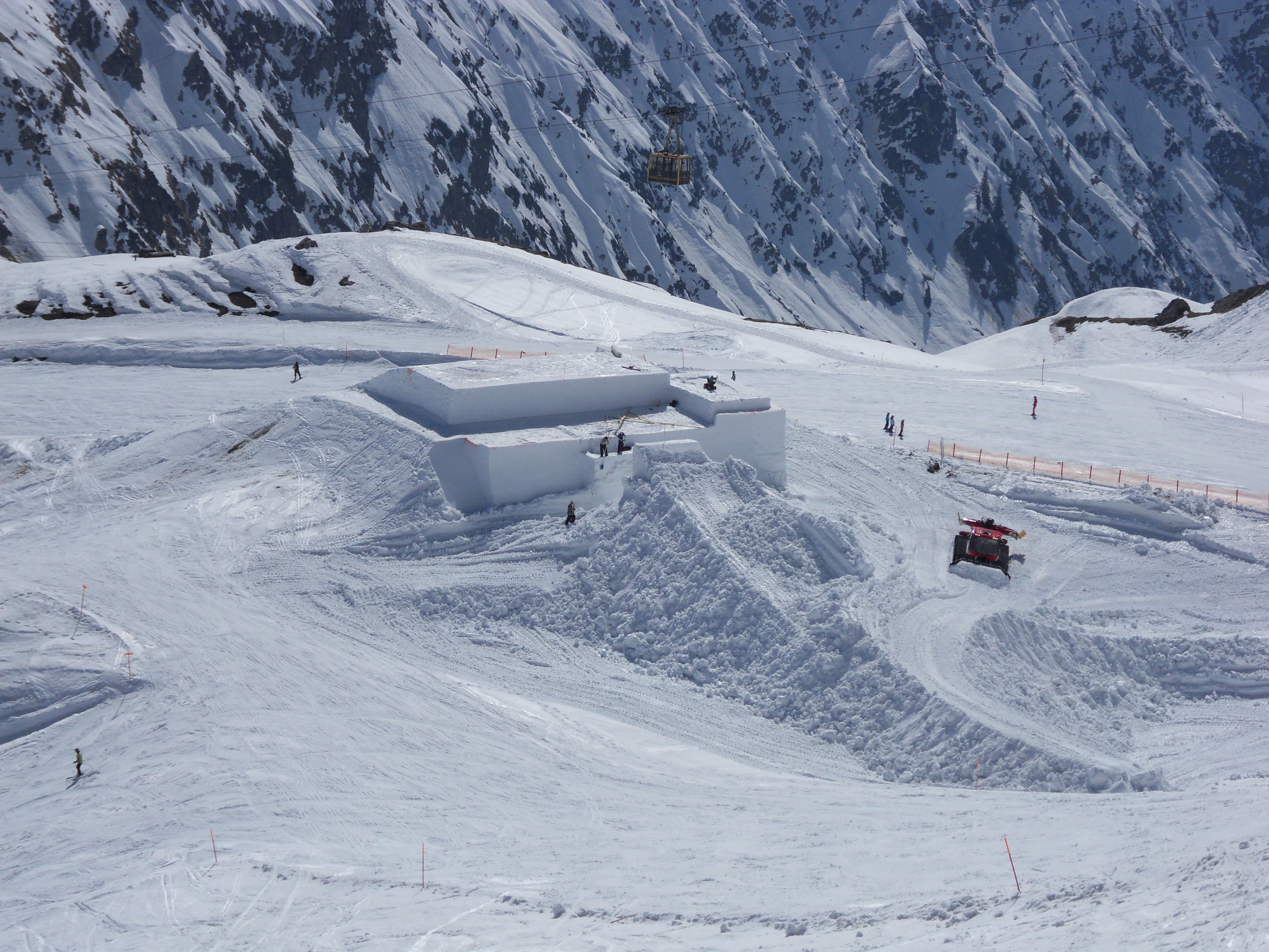 Nine KNights Bulding