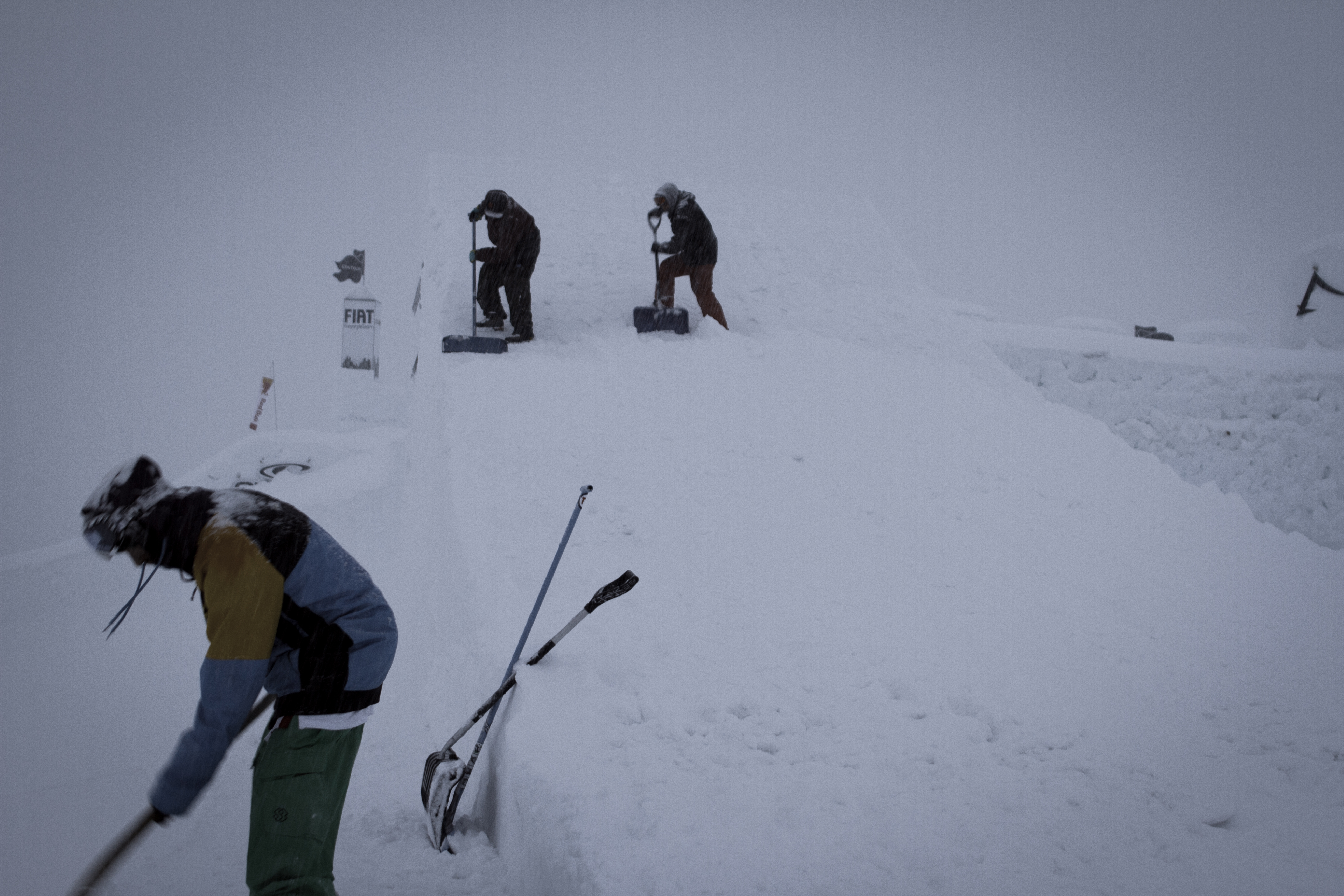 Nine Knights under the powder