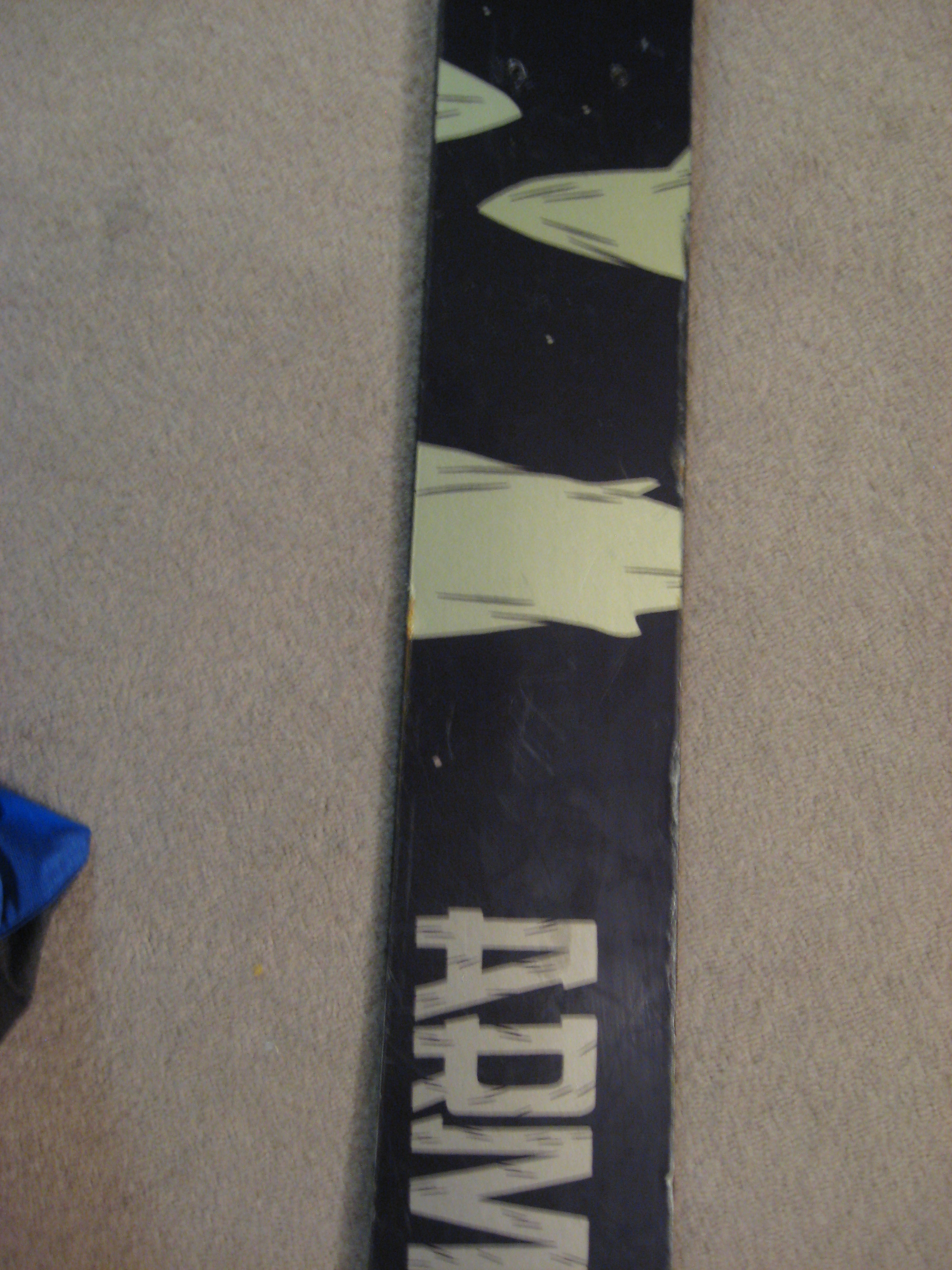 No cracks on top sheet