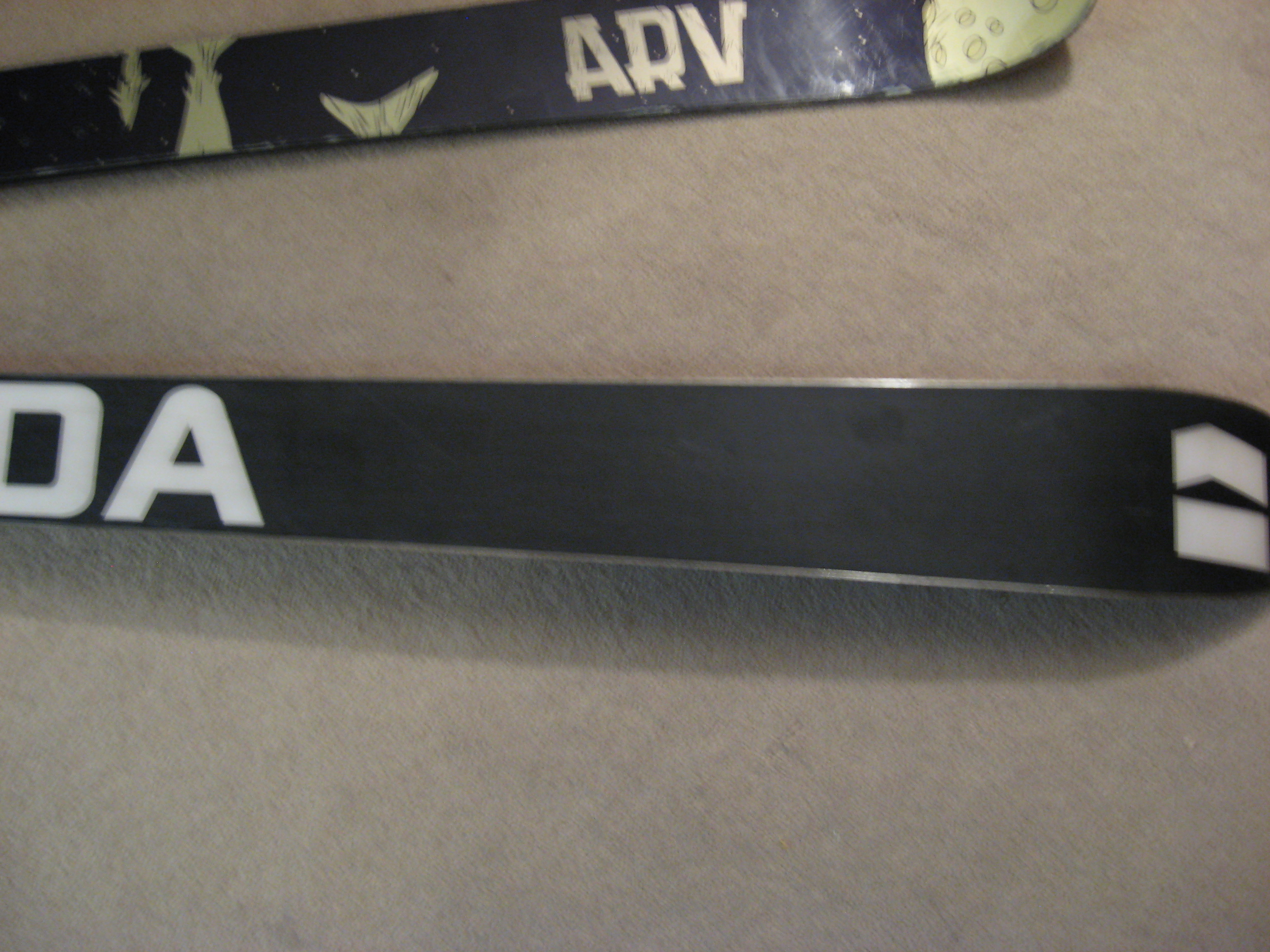 No outercracks on bases