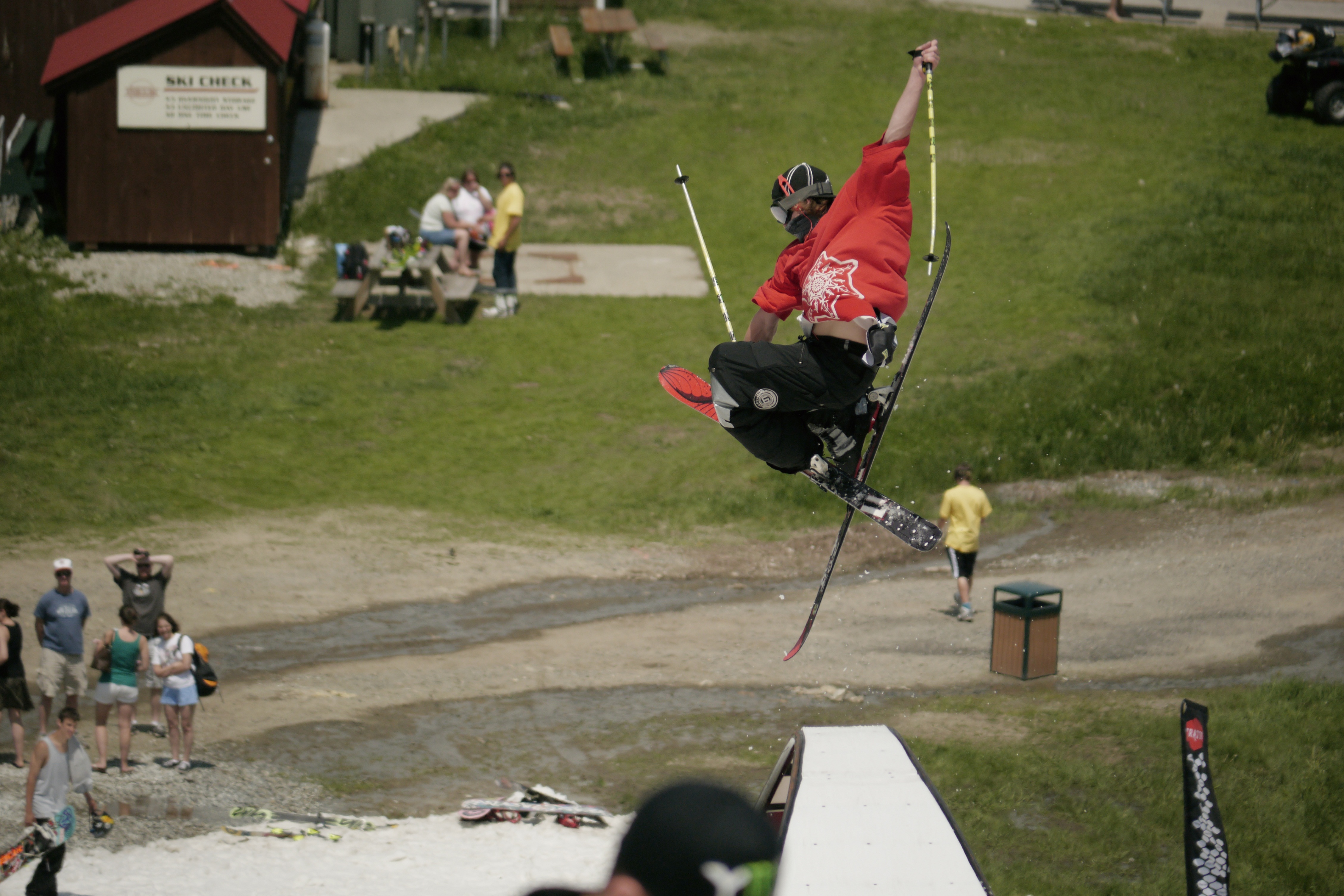Nollie 180 Mute off Rainbow Box