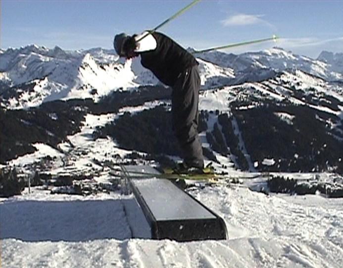 Nose press on the box