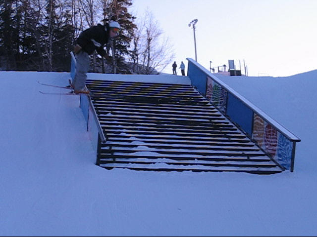 Nose press stair case rail