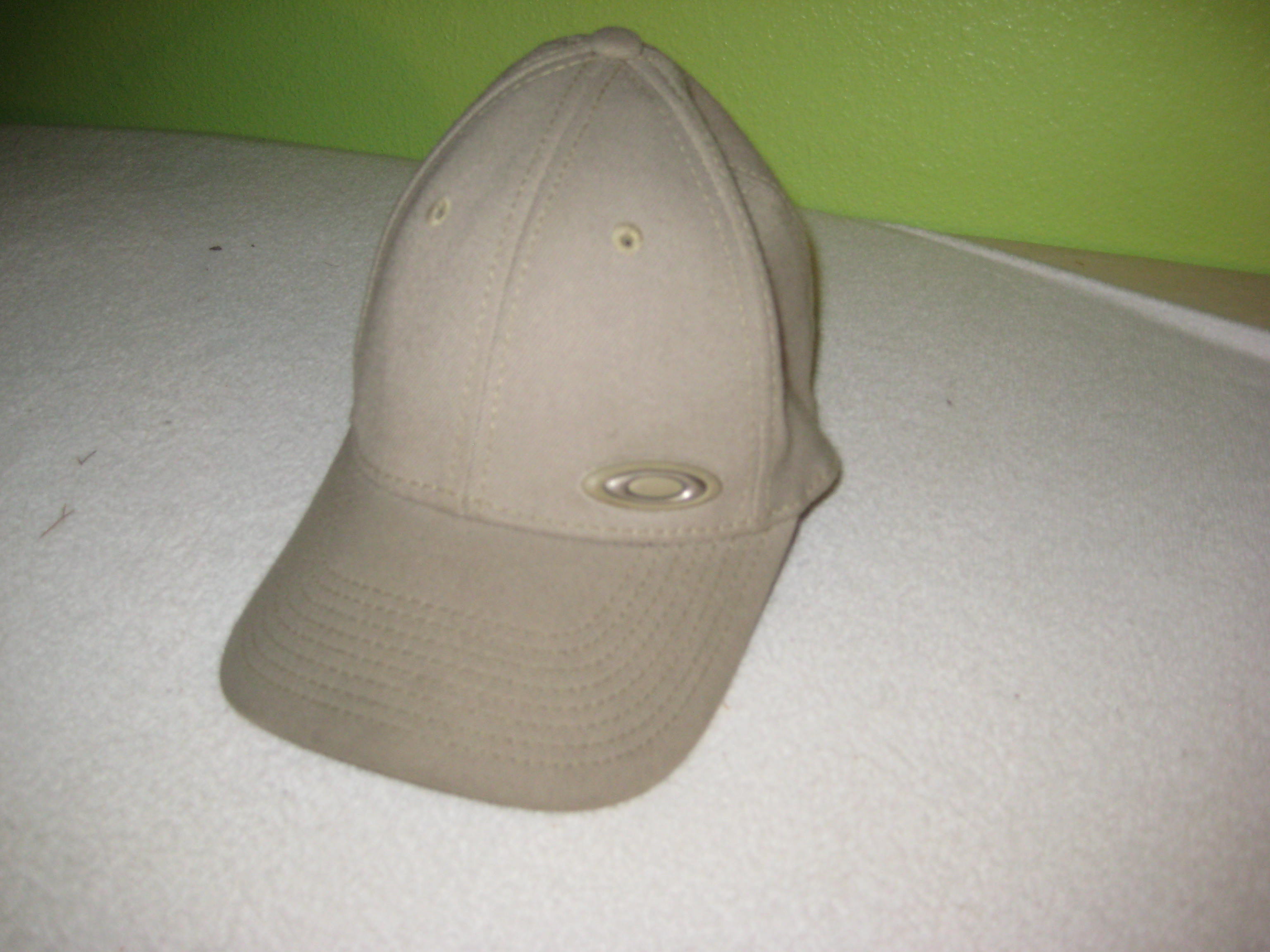 Old oakley hat