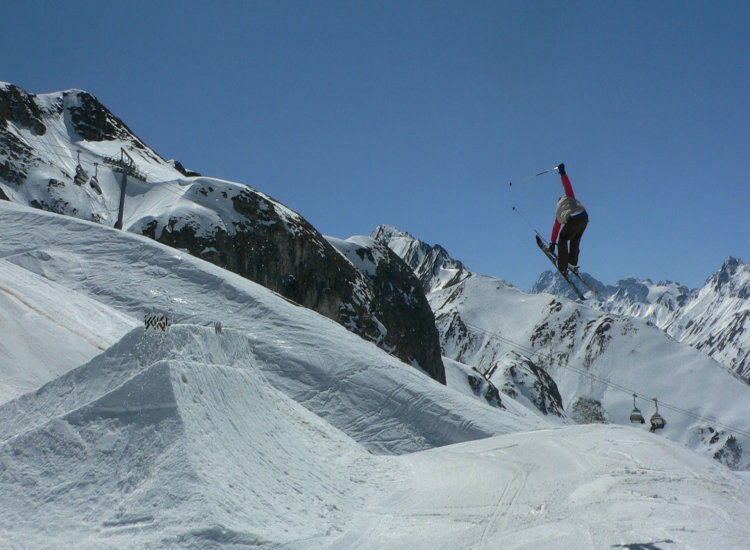 One hand nosegrab bigair
