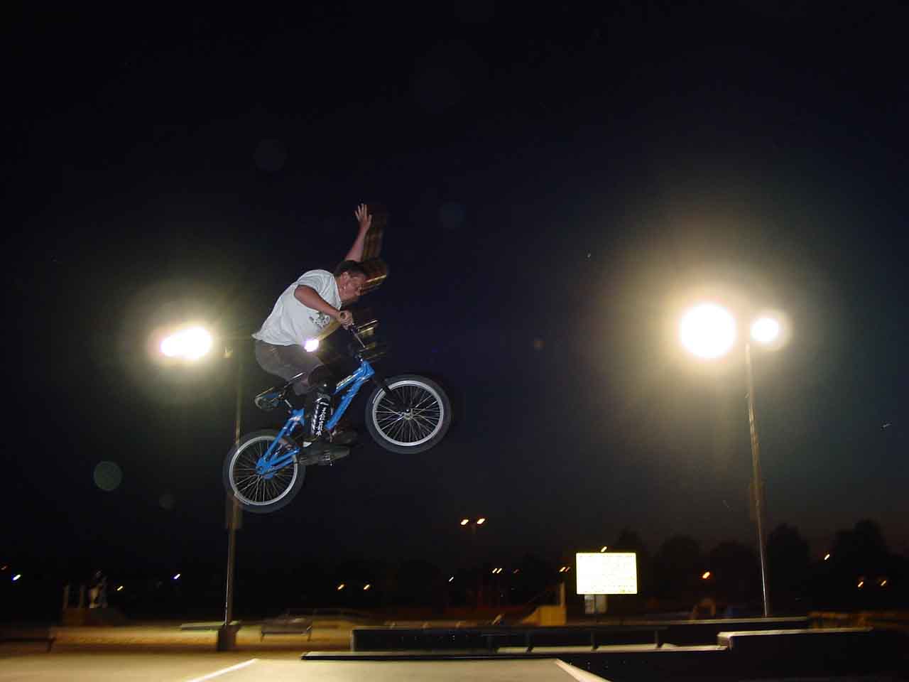 One Hander, One Footer