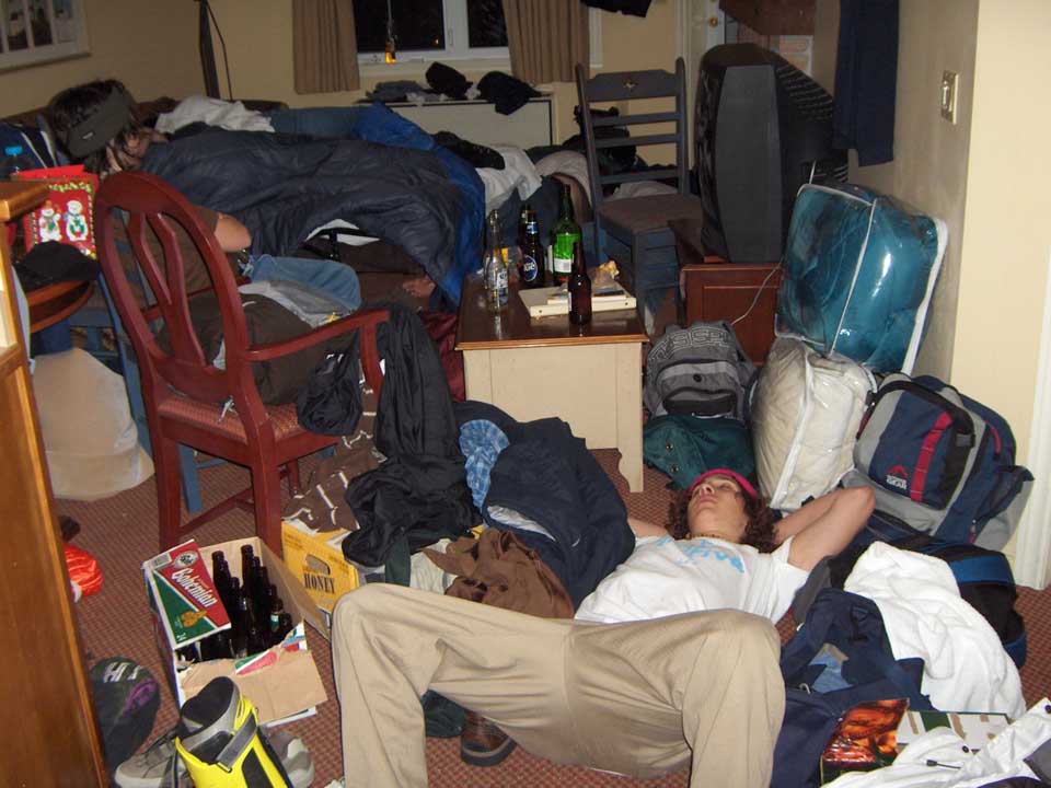 our condo wasn't messy at all,