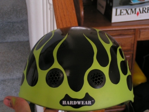 painted a helmet for my little bro, not bad