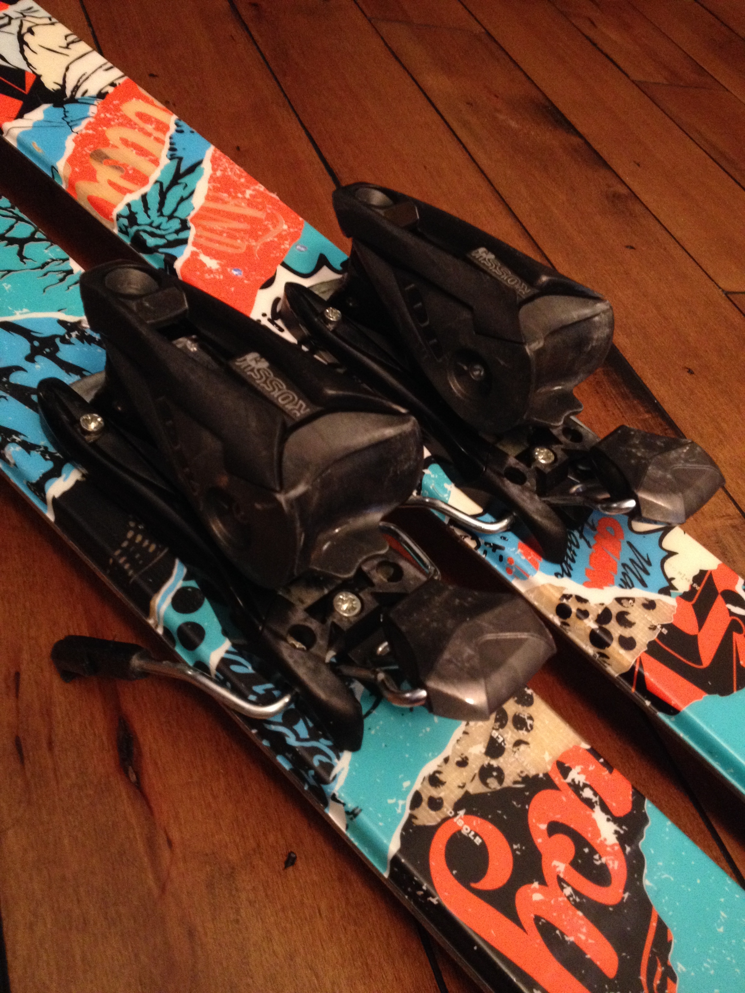  Pair of 2011/2012 Line Mastermind twin tip skis size 157