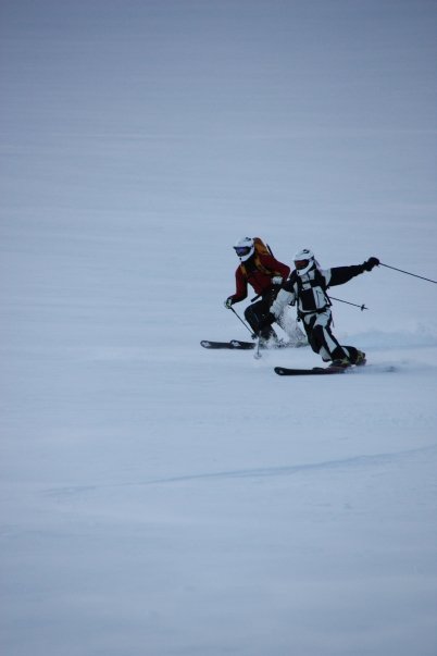 Parallel skiing in the mountains