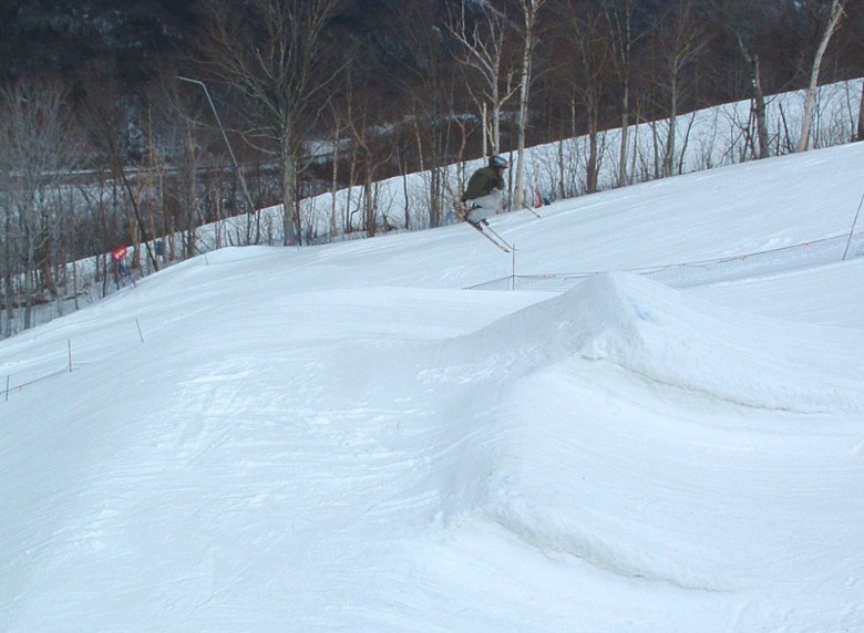 Pat 3 with a tailgrab off the top hit