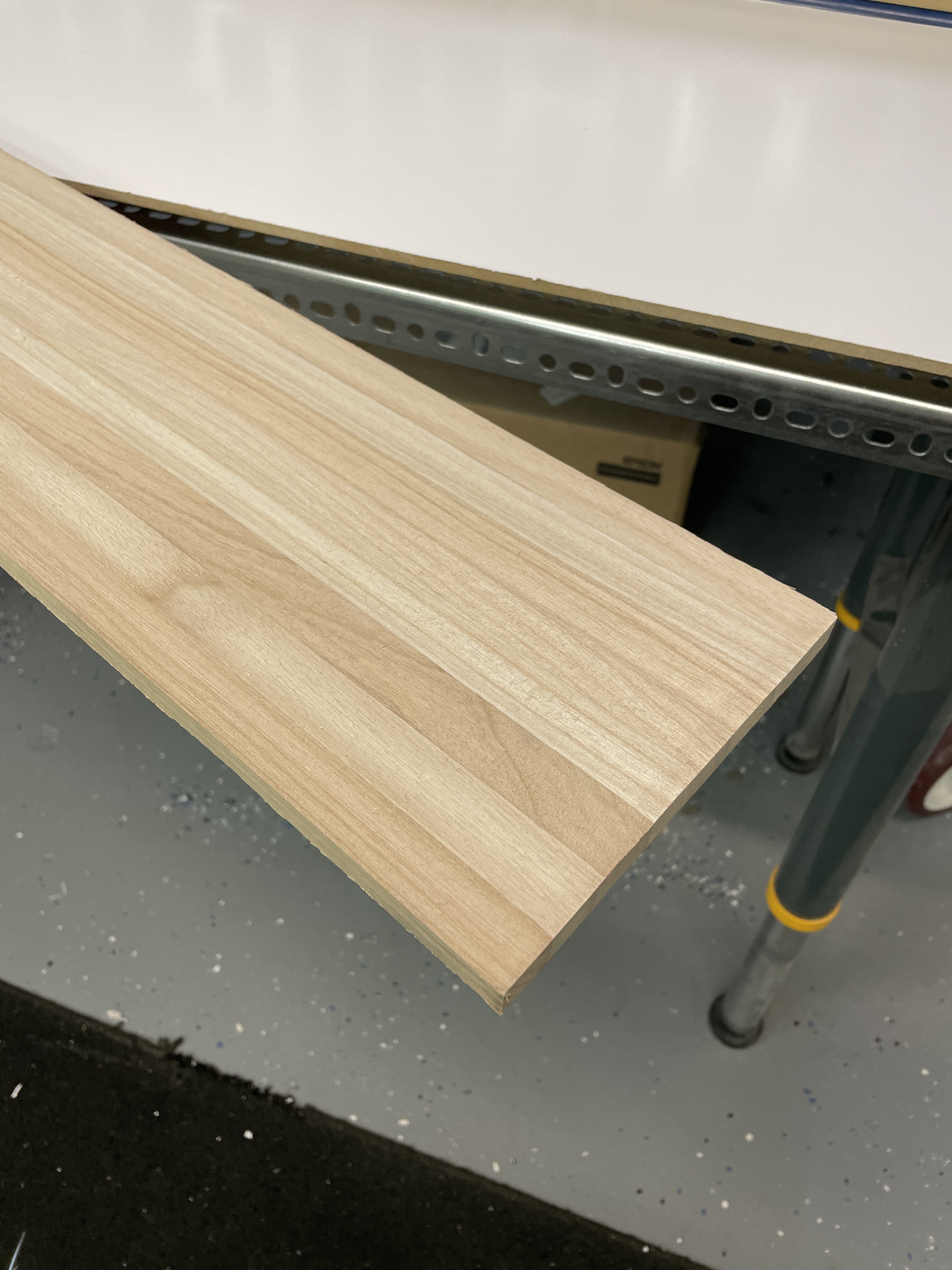 Paulownia wood core