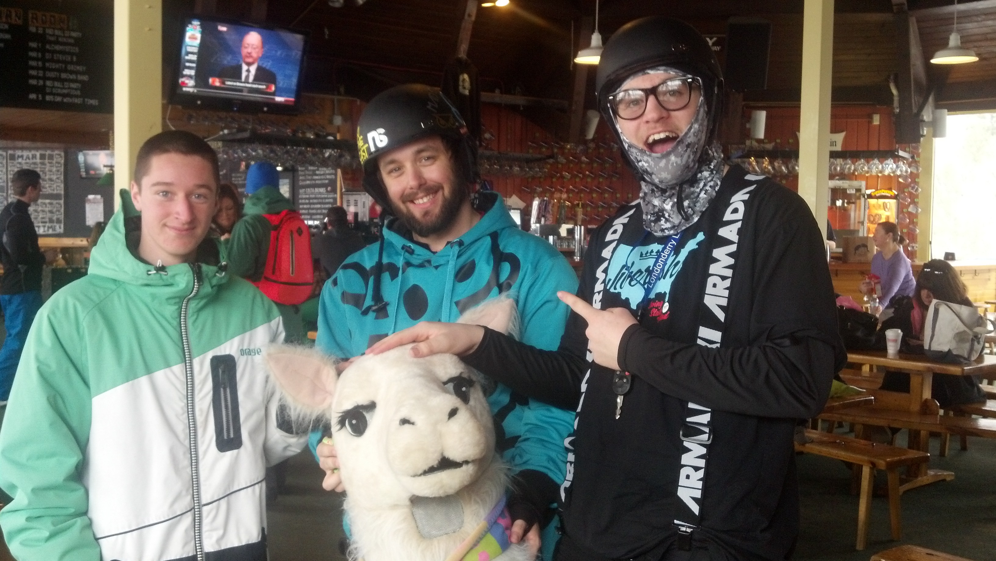 People want to take pictures with me? Wut?