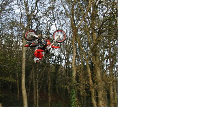 Peter Mac on the s-rail at the night jib session