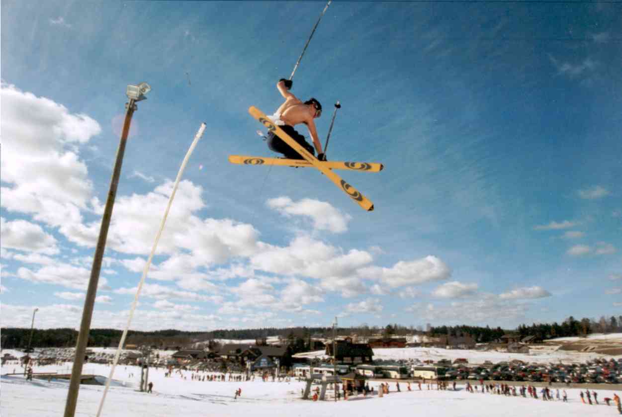 pimpin mute without a shirt