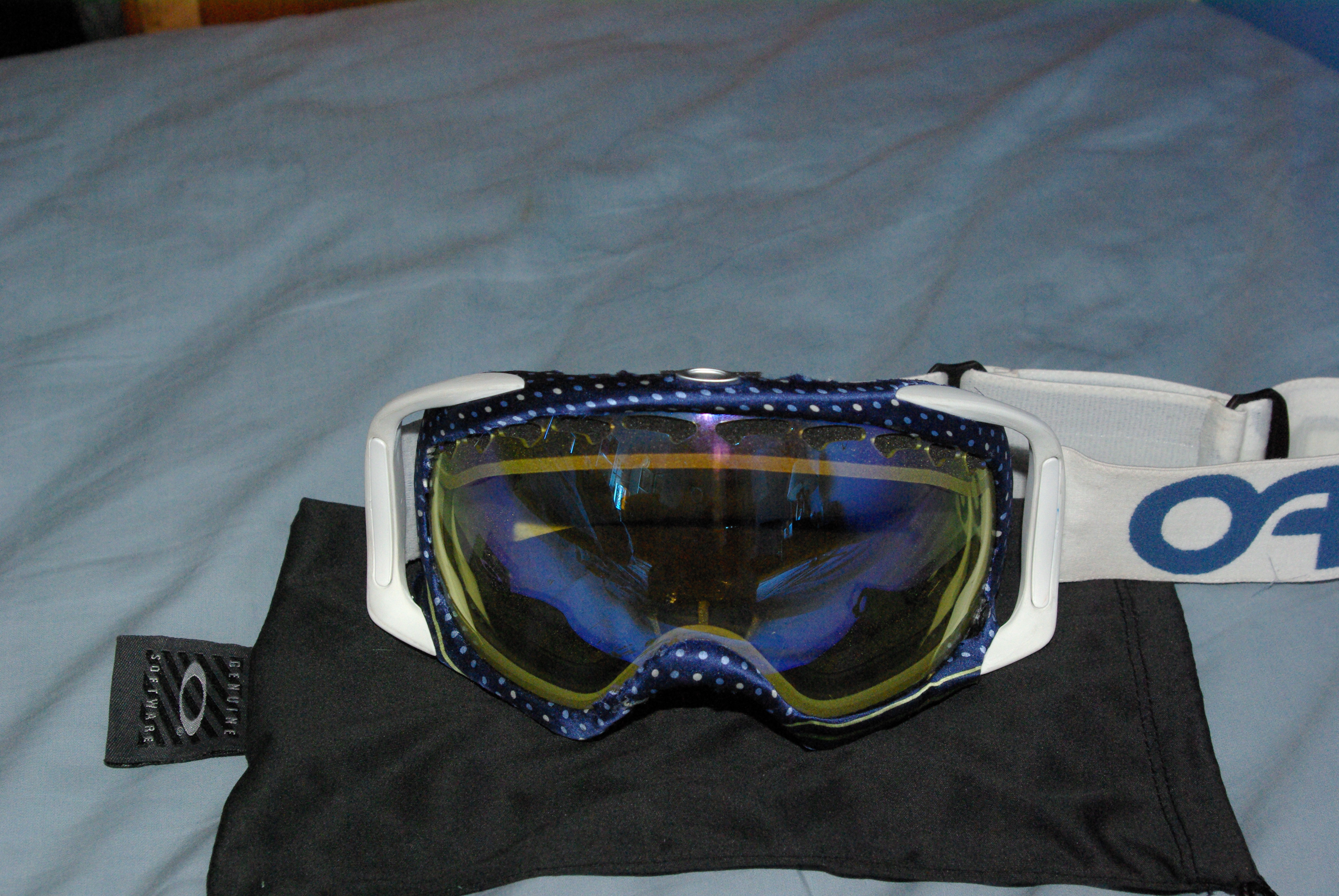 Pokadot crowbars w/ strap