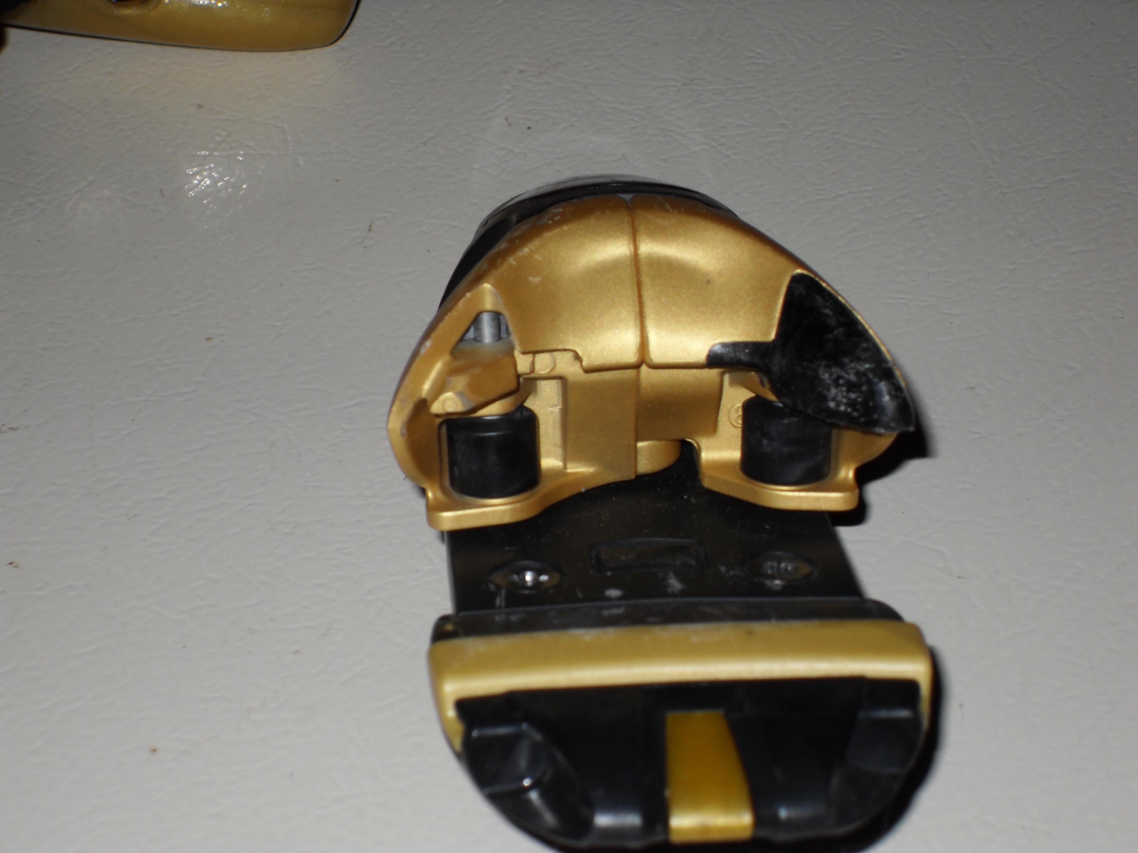 Power 140 broken piece