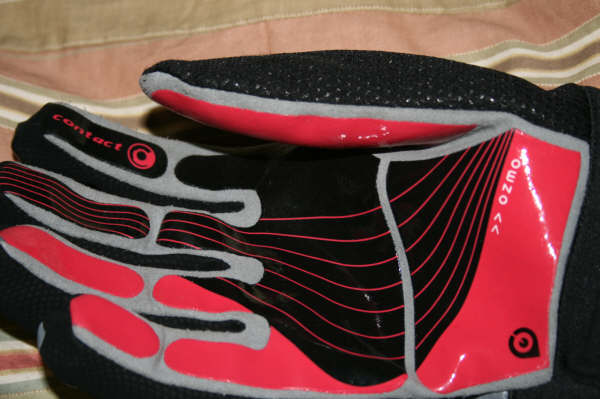 Predator wear gloves