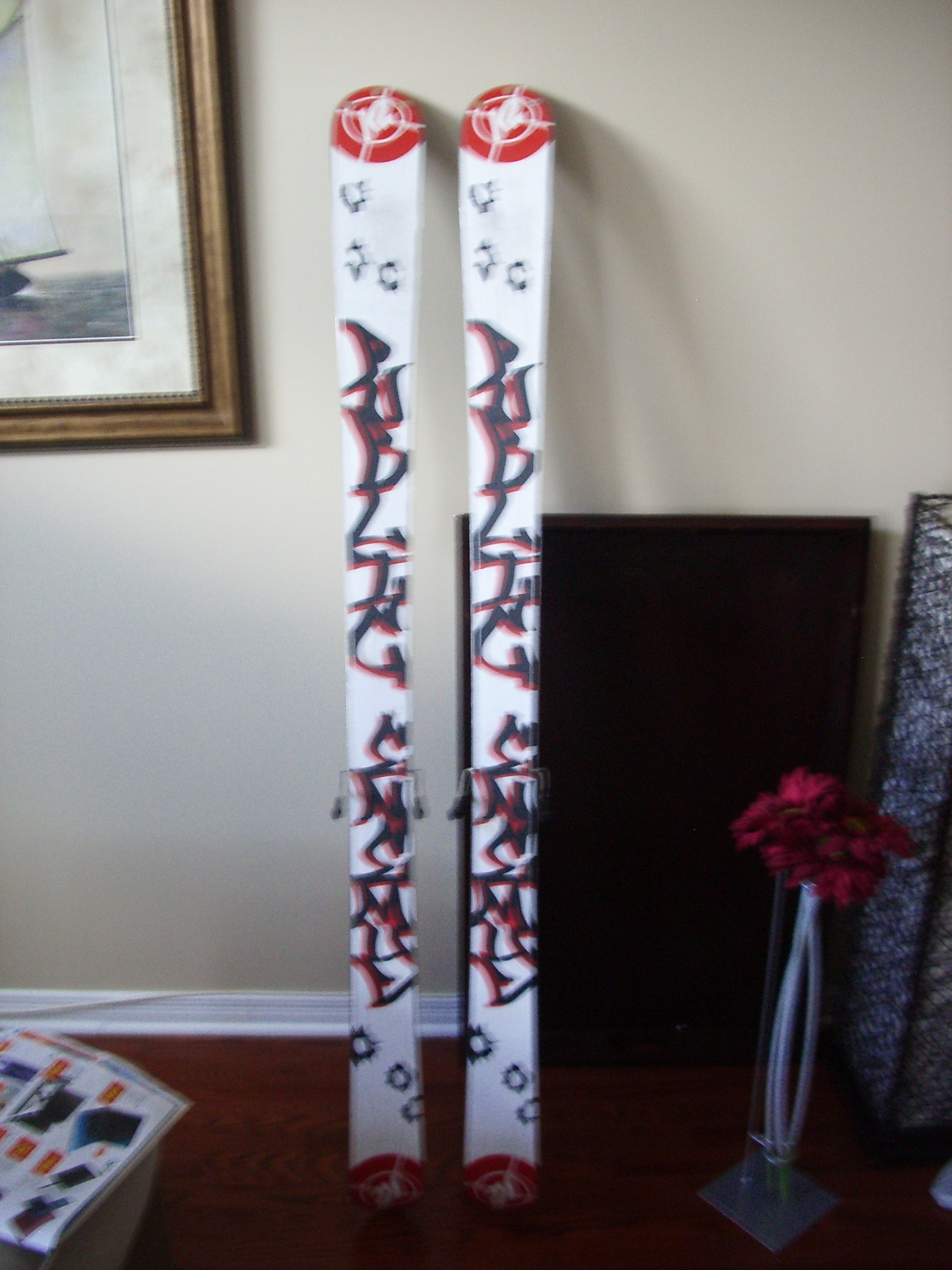 Public Enemy RB 159 skis with Rossi 110 bindings.