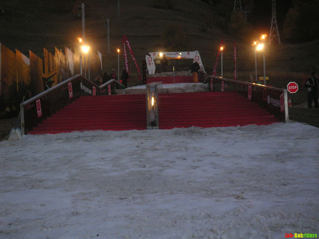 Rail of "The Burton Highway To Rail" || Snowboard's mondial 2k4