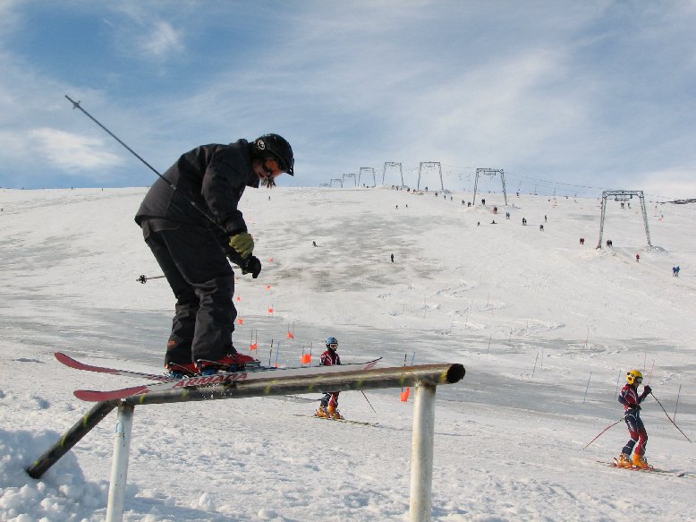 Rail to blindiside 270 off (on telemark)