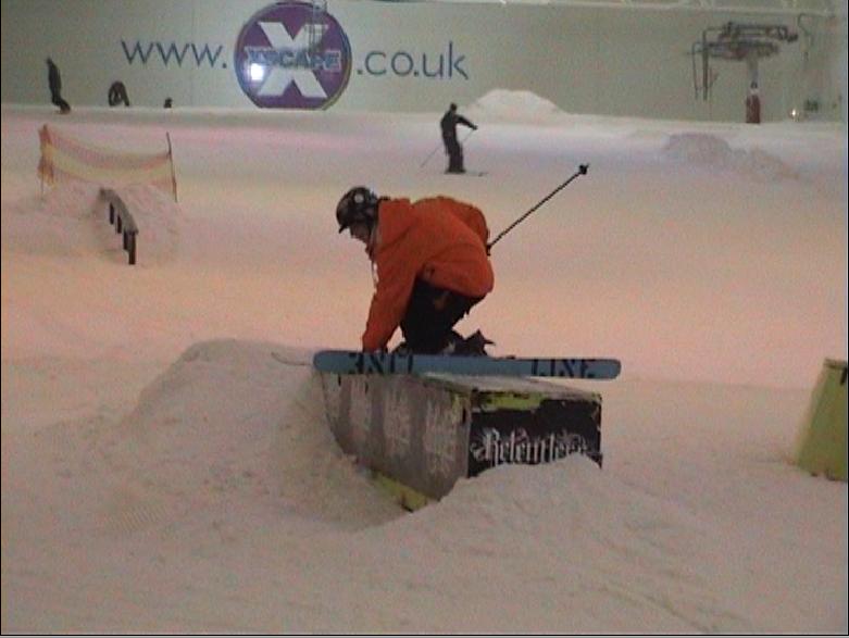 Random box brokeny critical thing