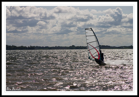 Random windsurfer