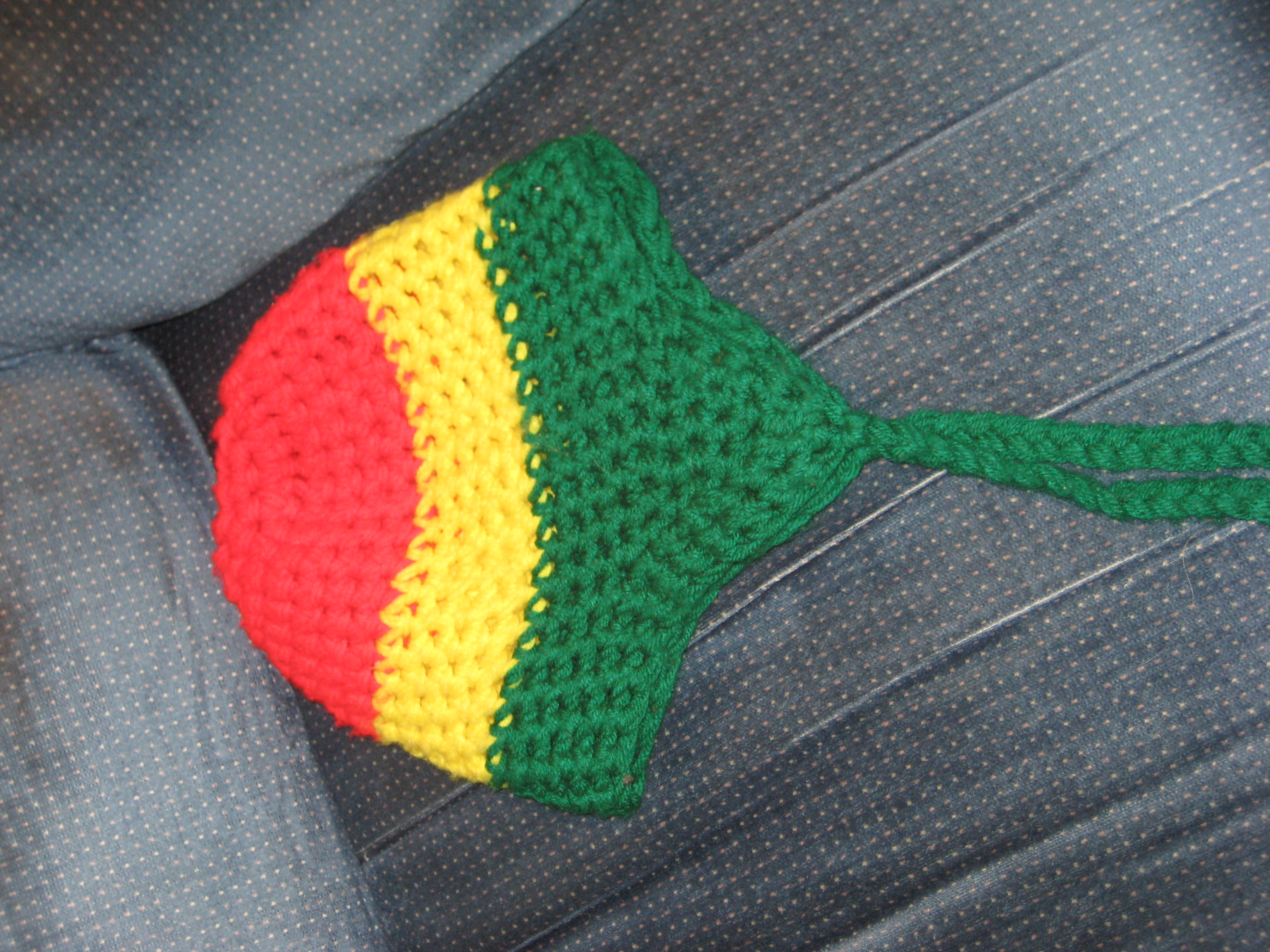 Rasta top