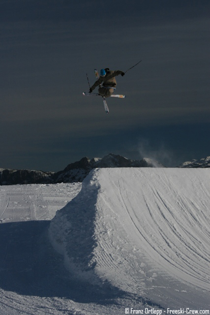 Reaching for nose mute 540Â°