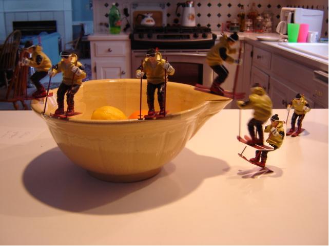 really bad paint edit of skiing ordament