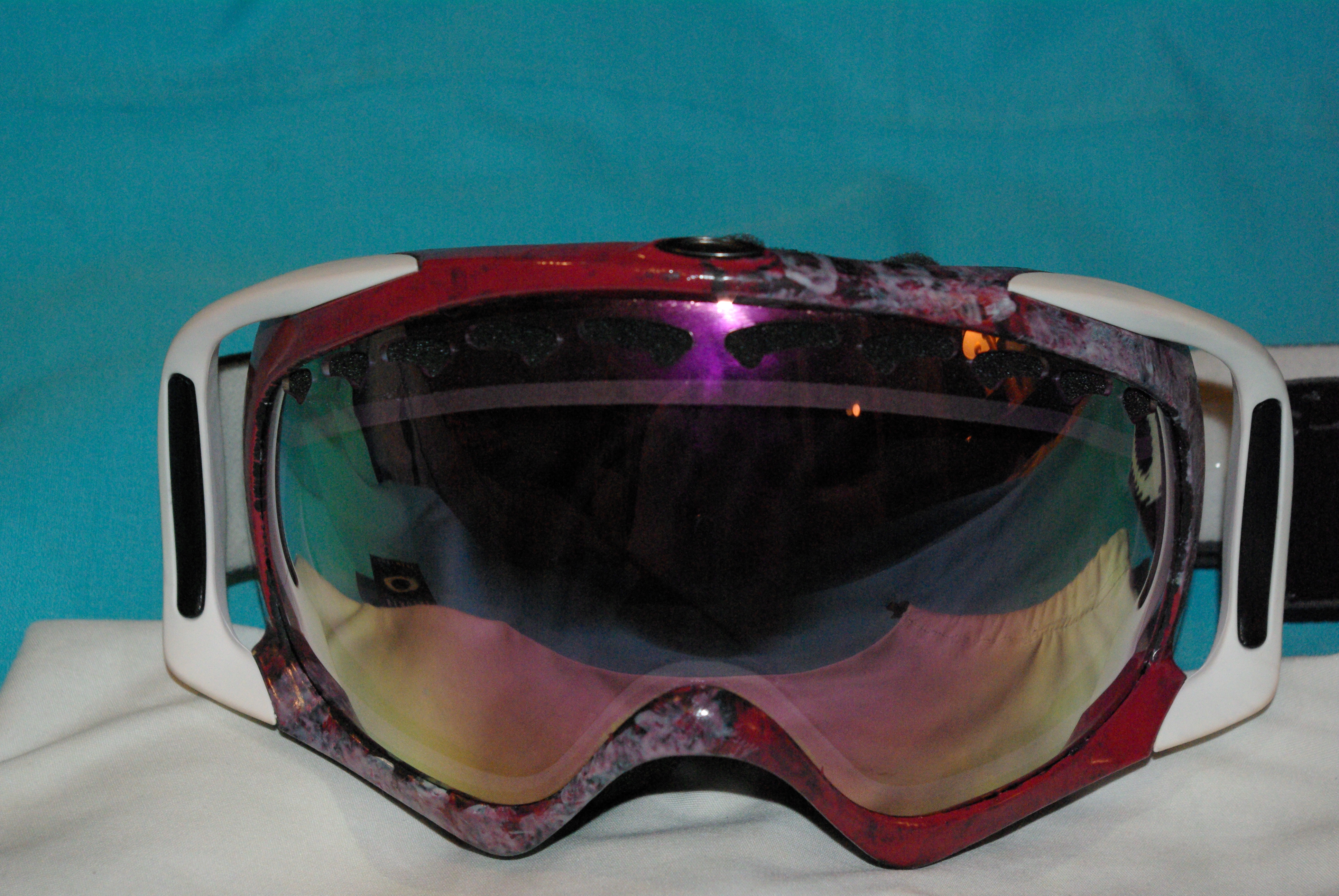 Red, white splatter c bars.