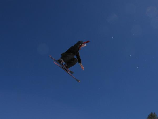 Right side man can 3...