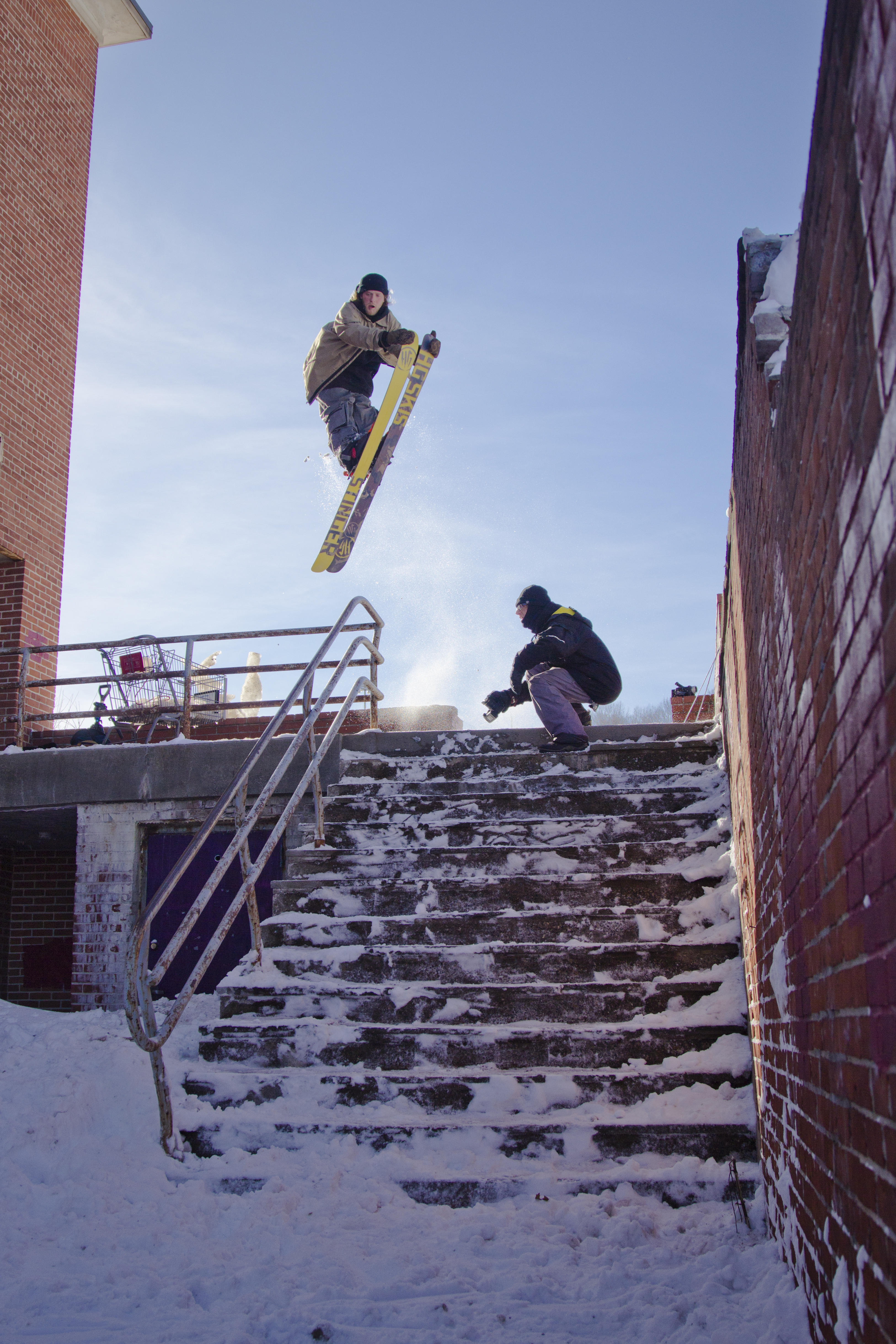 Rocket air: Children of the Guan