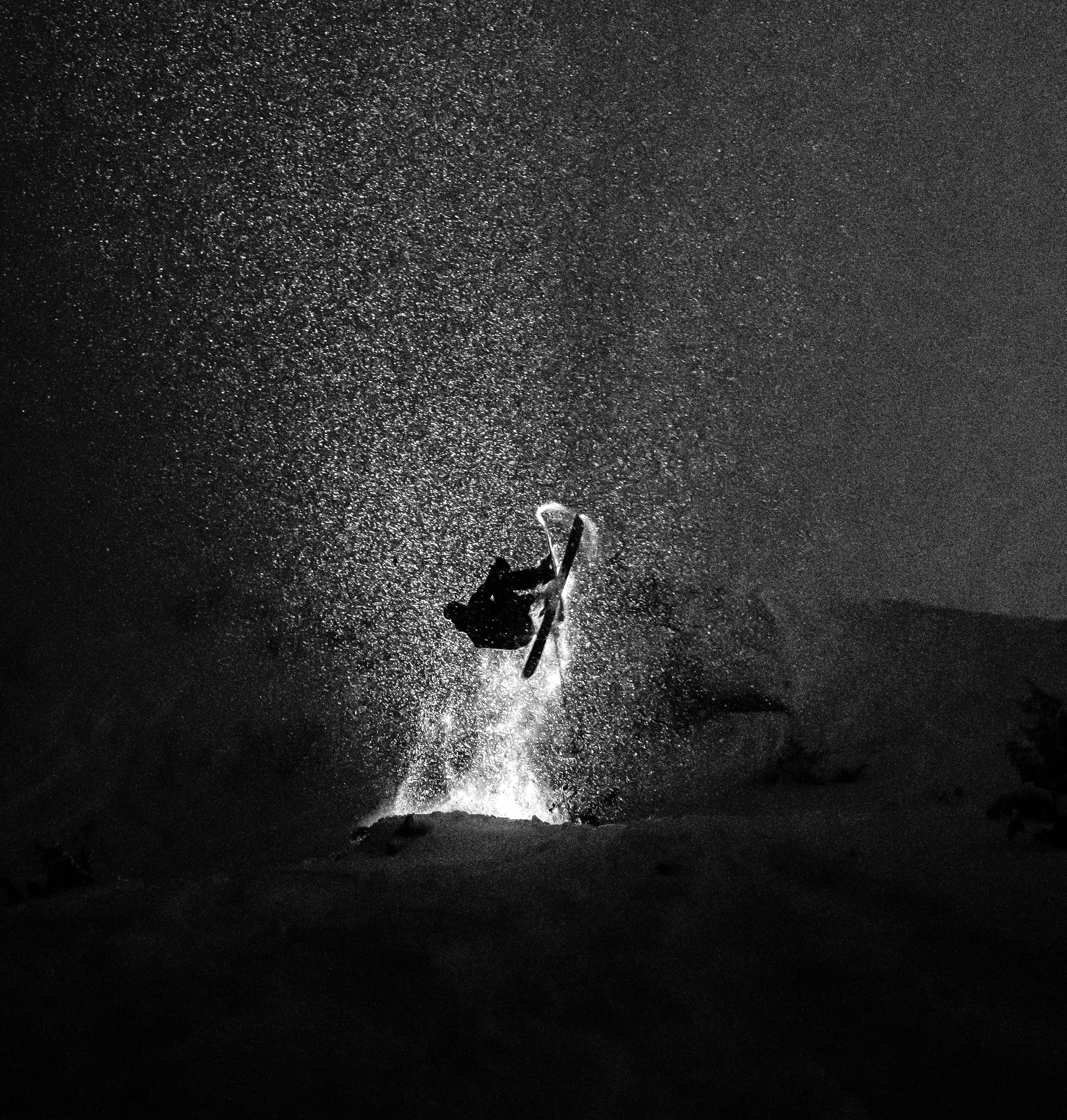 Rodeo 5 in the dark night