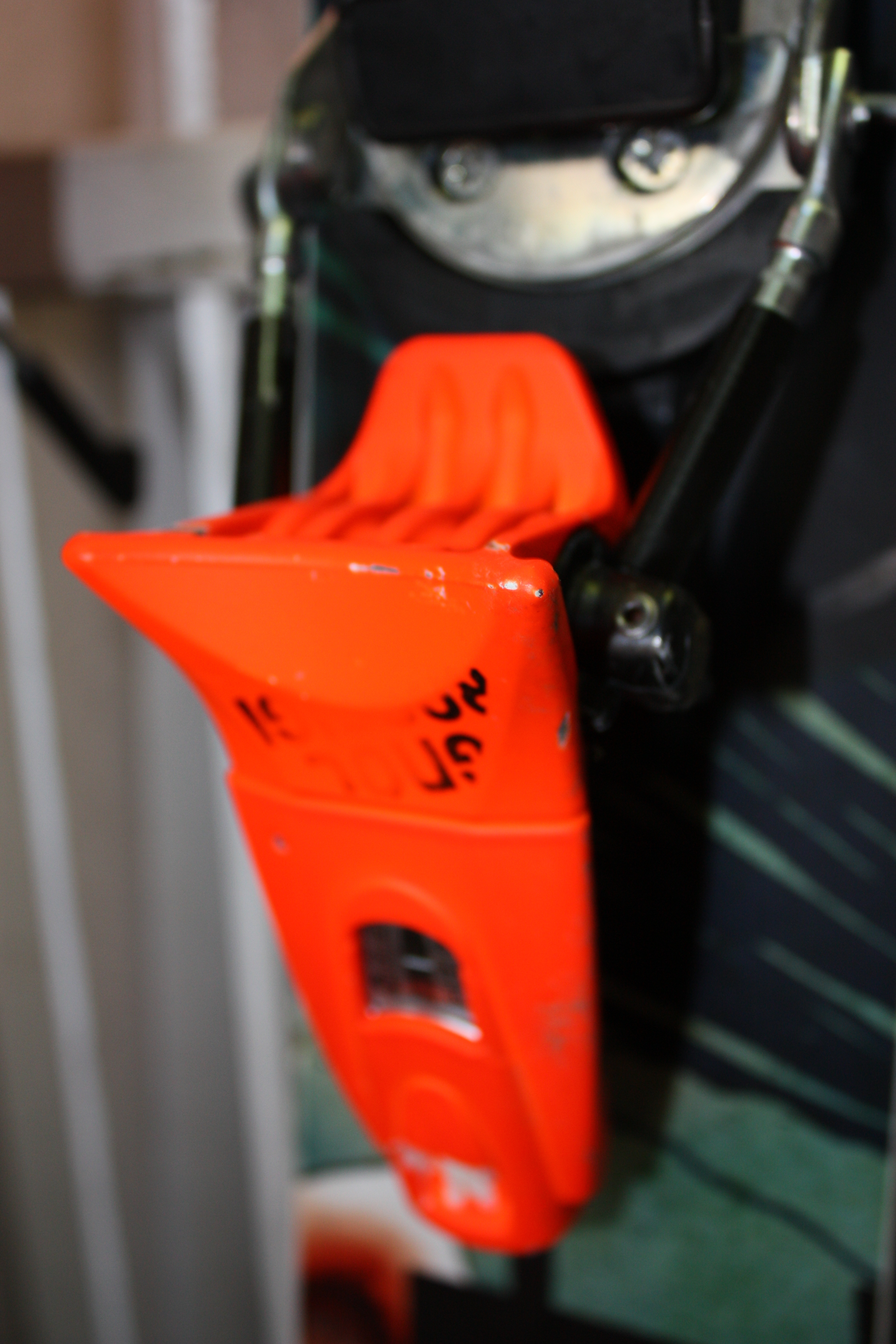 Rossignol FKS 18 heal