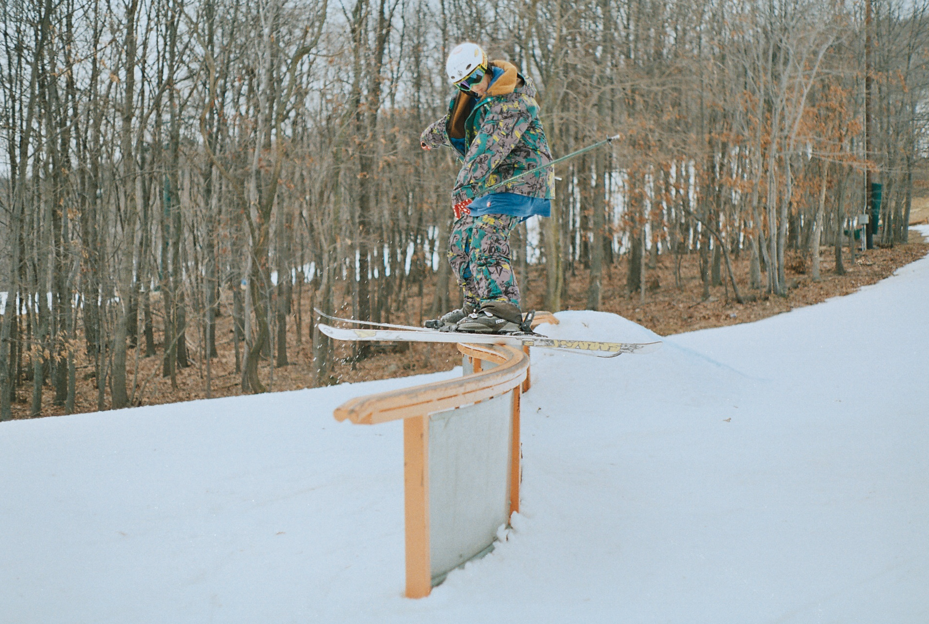 S Rail