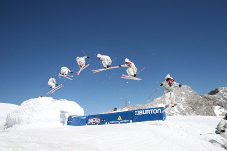 Safe 360 not hard trick but nice sequenz i think