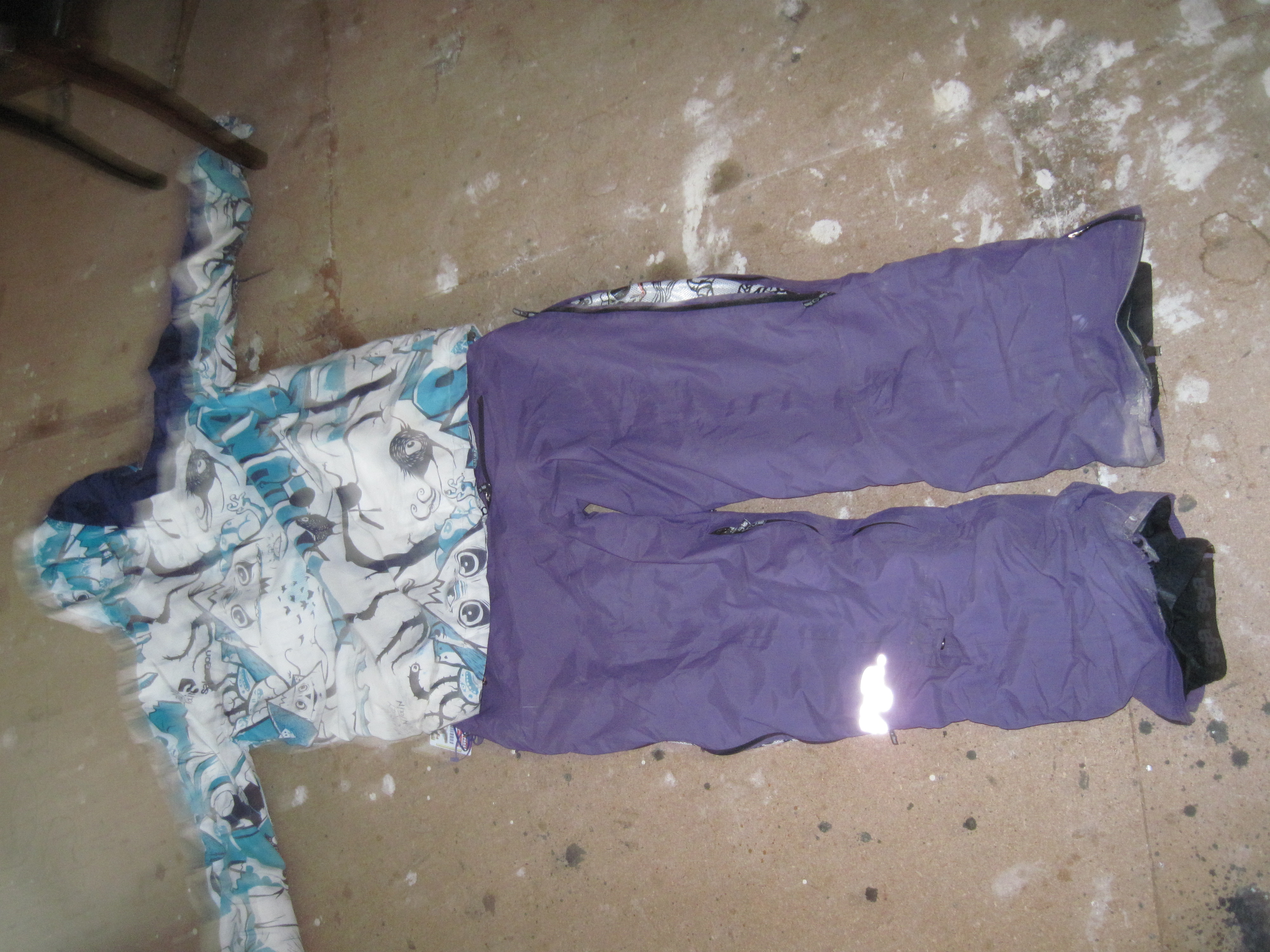 Saga/Magic suit back