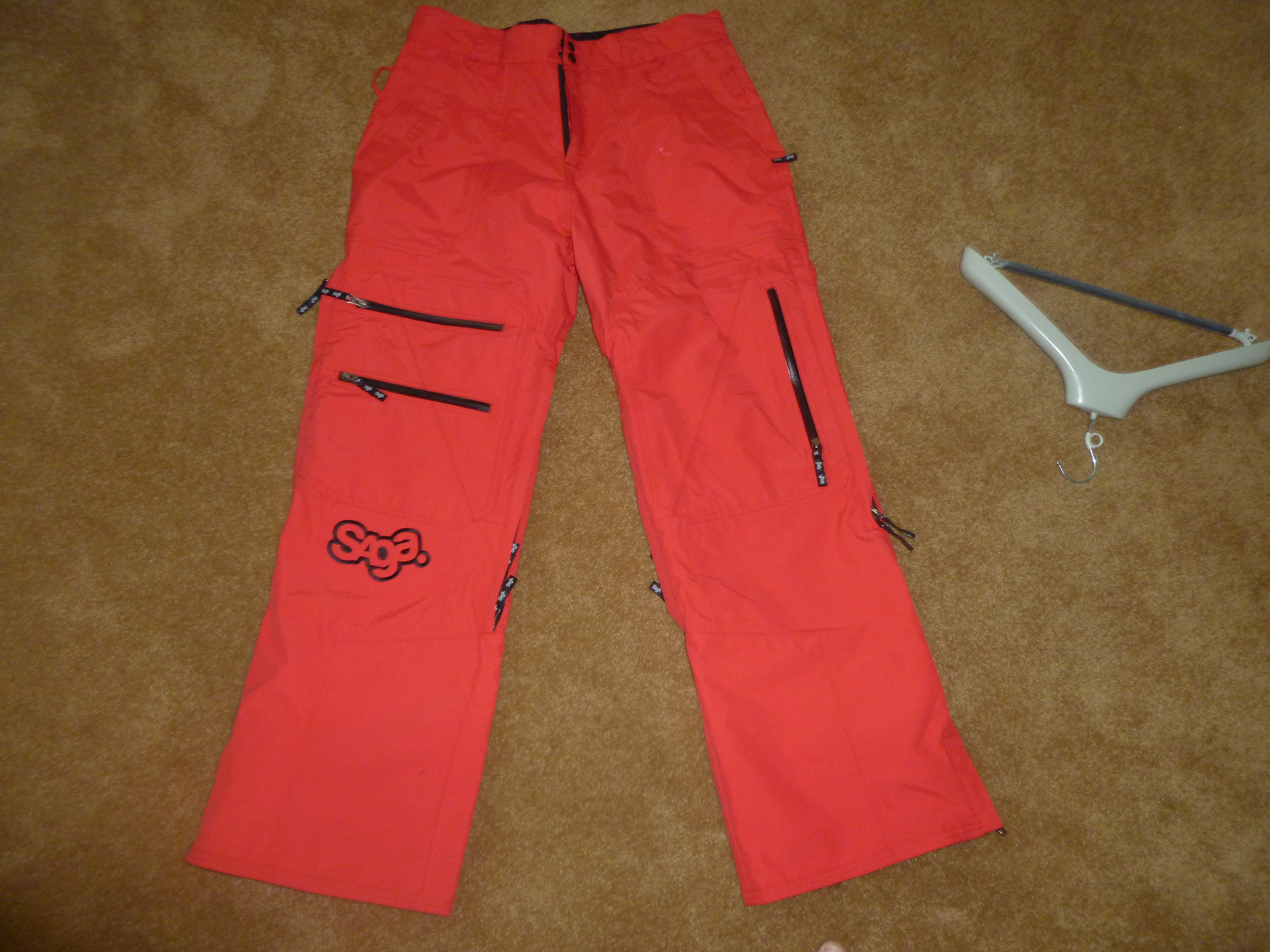 saga pants