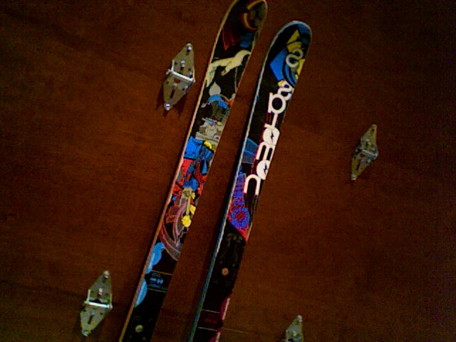 Salomon Suspects 08/09